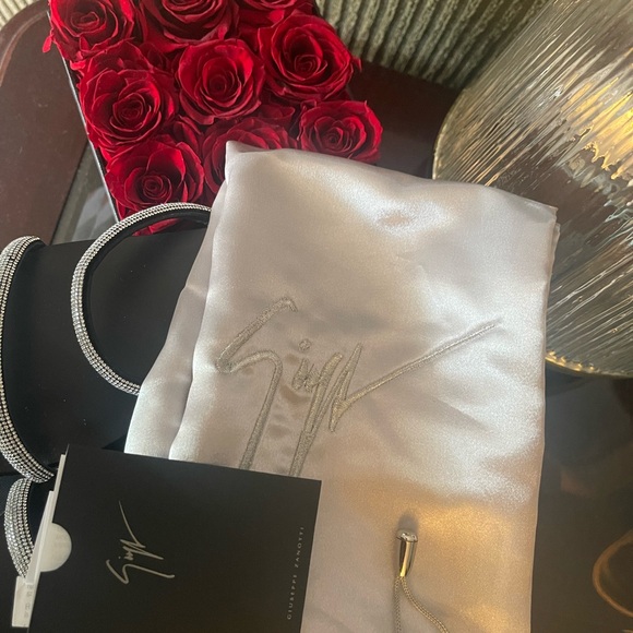 Giuseppe Zanotti Diamond studded two strap sandals - Picture 5 of 10